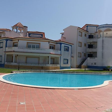 Apartamento Em D'El Rey-Obidos Beach & Surf Amoreira  Εξωτερικό φωτογραφία